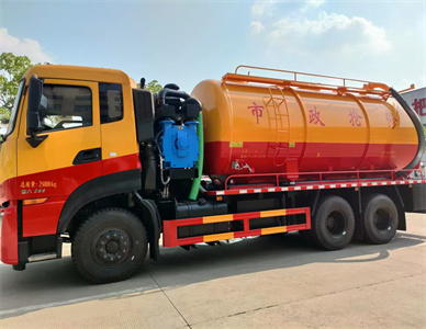 东风天龙22立方清洗吸污车 (5).jpg