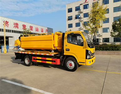 东风小多利卡6立方地下室清洗吸污车 (2).jpg