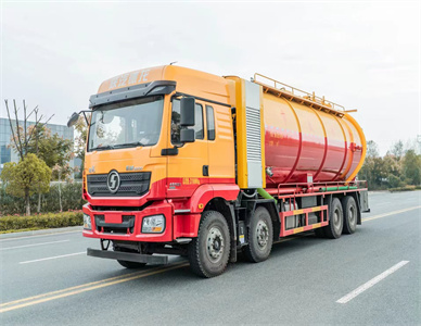 陕汽德龙前四后八33立方清洗吸污车 (3).jpg